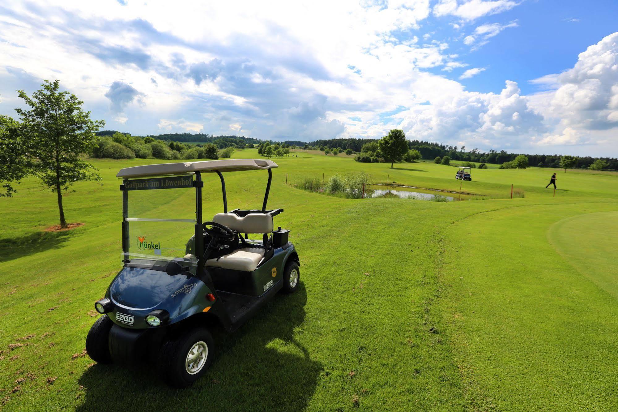 Apartments Golfpark Schlossgut Sickendorf เลาเทอร์บาค ภายนอก รูปภาพ
